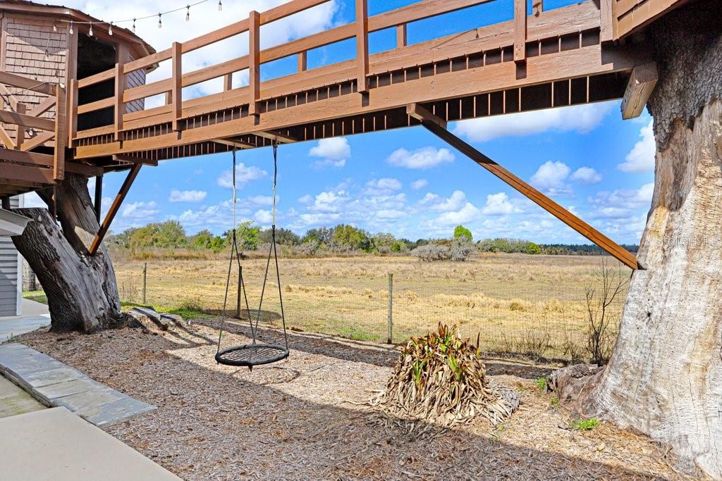 Image 51 of 77 For 14224 Lorraine Court