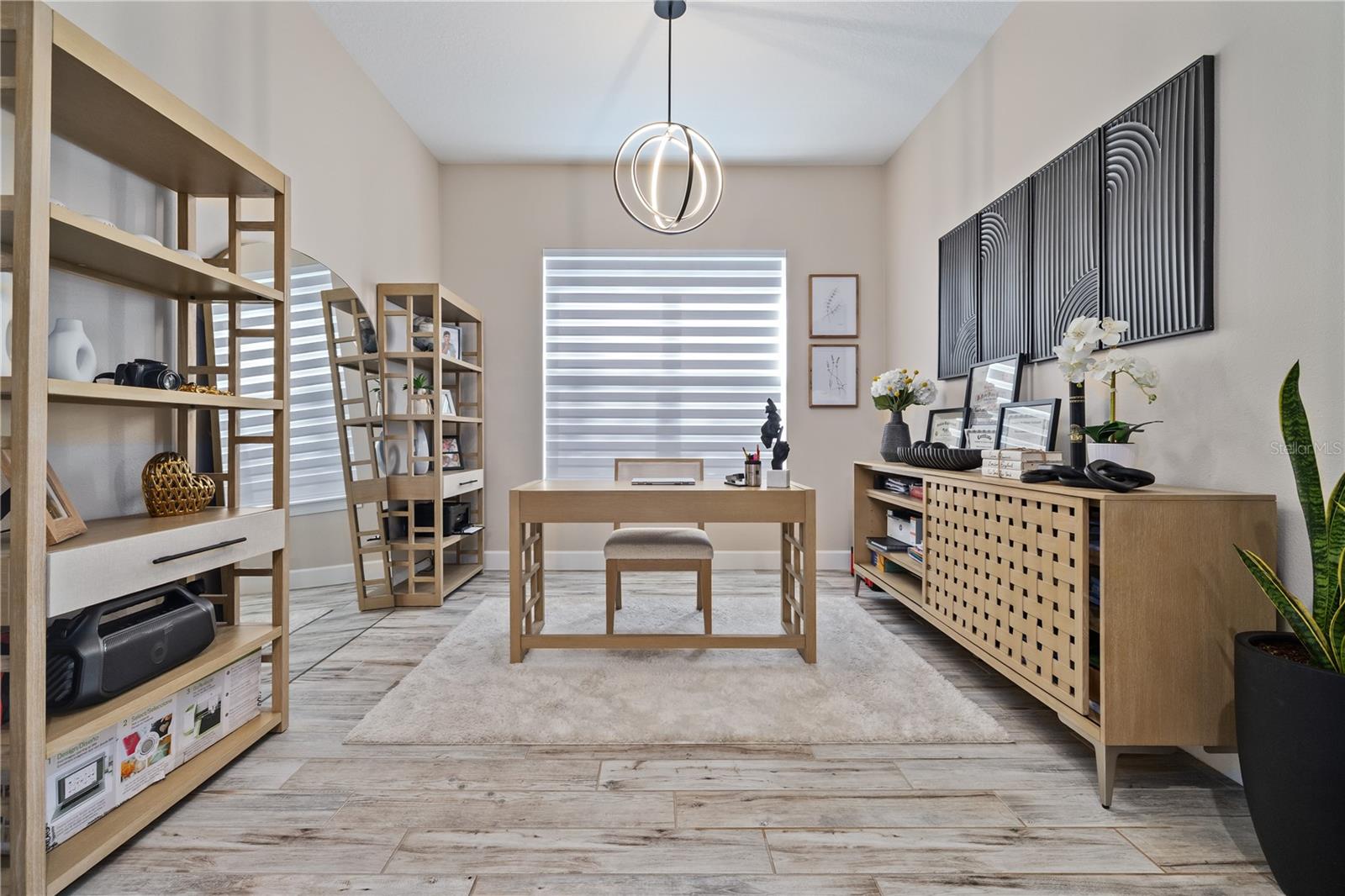 Image 6 of 48 For 11414 Juglans Drive