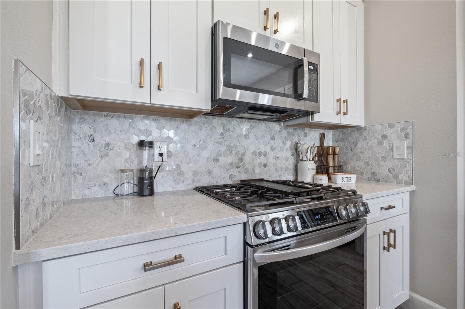 Image 8 of 48 For 11414 Juglans Drive