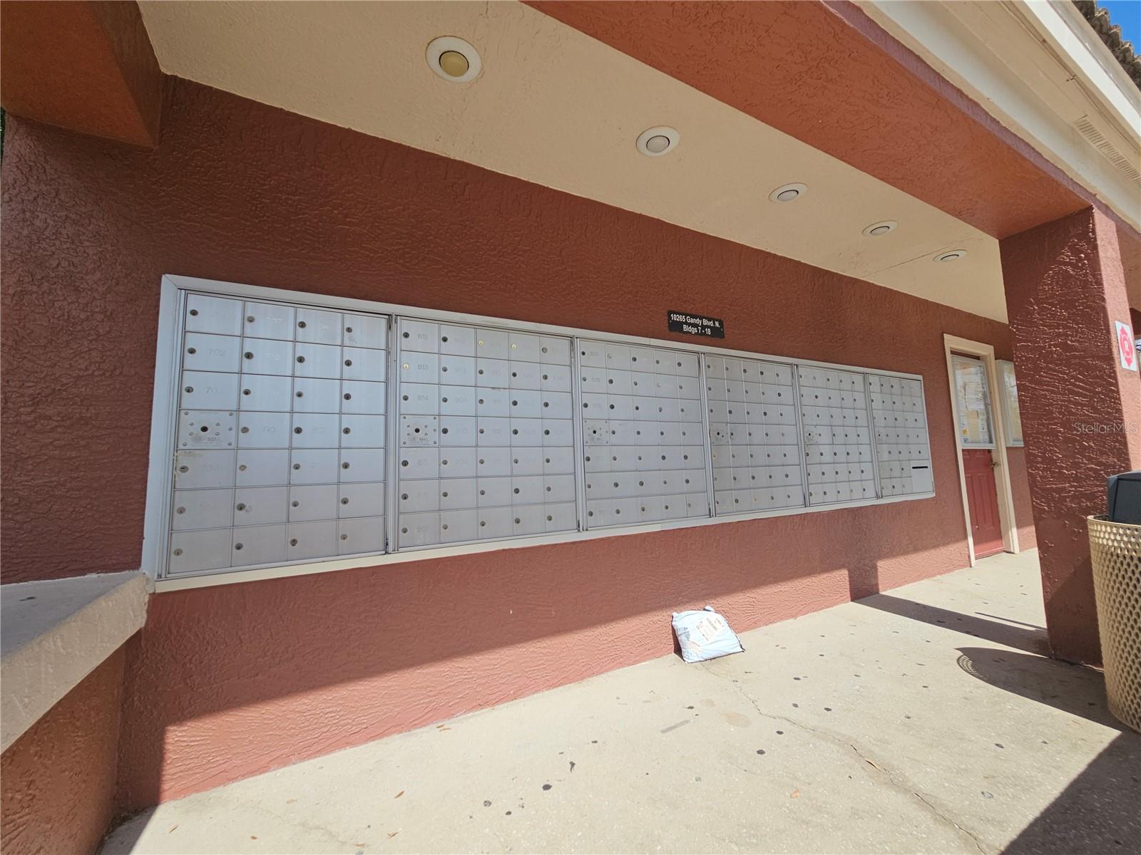 Image 37 of 58 For 10265 Gandy Boulevard N 1701