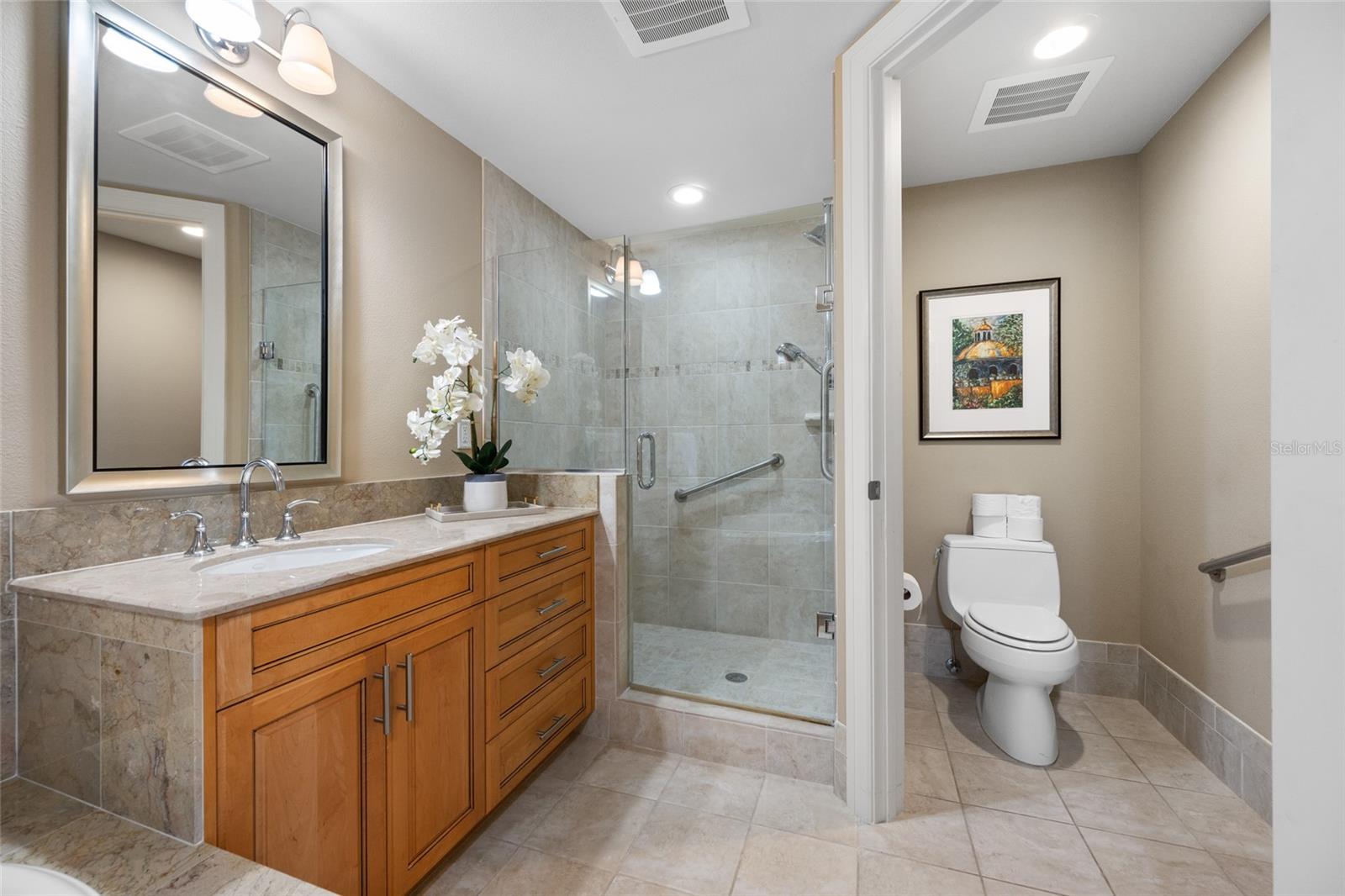 Image 32 of 78 For 331 Cleveland Street 1204