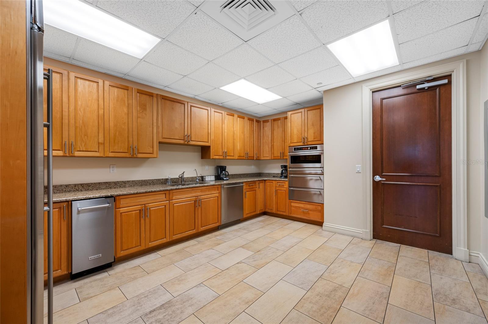 Image 74 of 78 For 331 Cleveland Street 1204