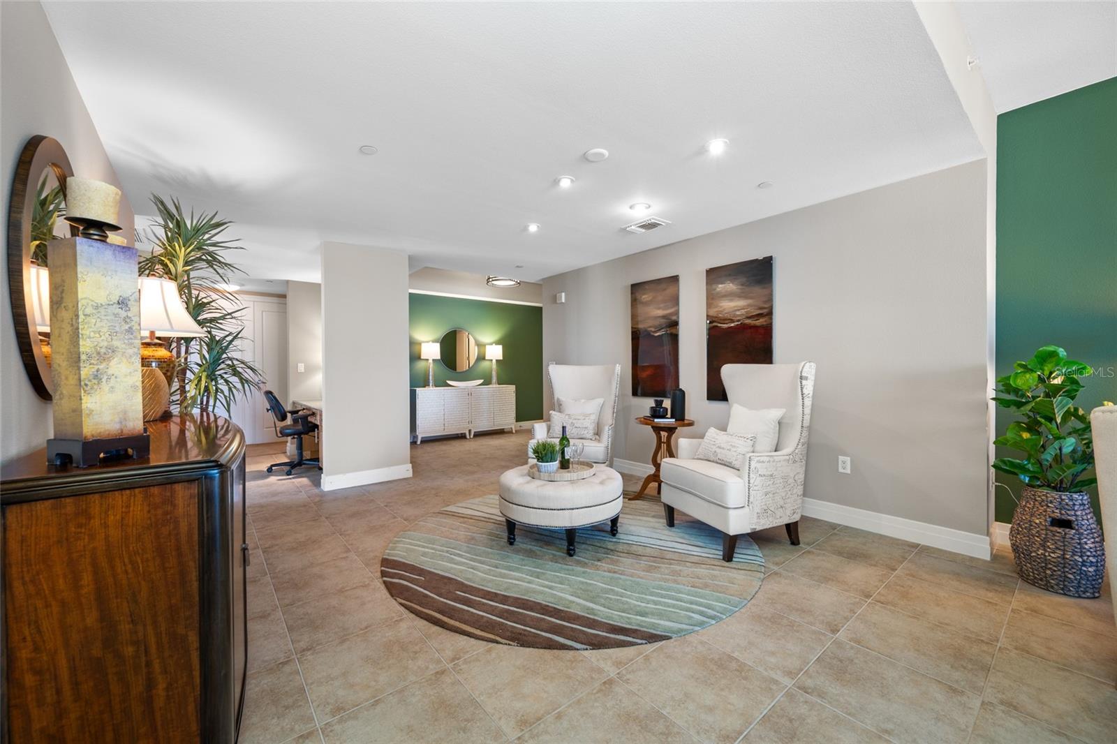 Image 9 of 78 For 331 Cleveland Street 1204