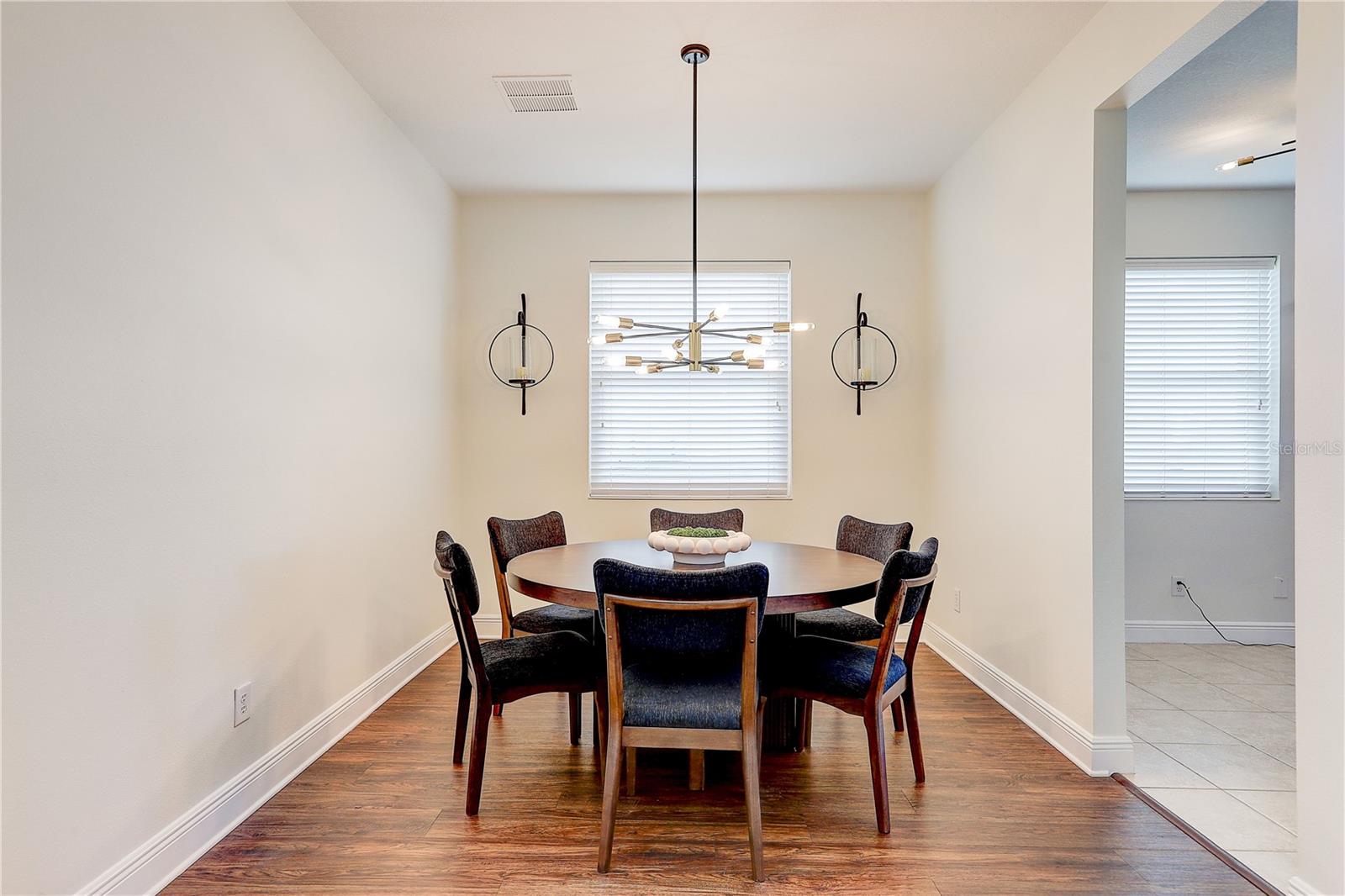 Image 11 of 82 For 2410 Hawks Point Court