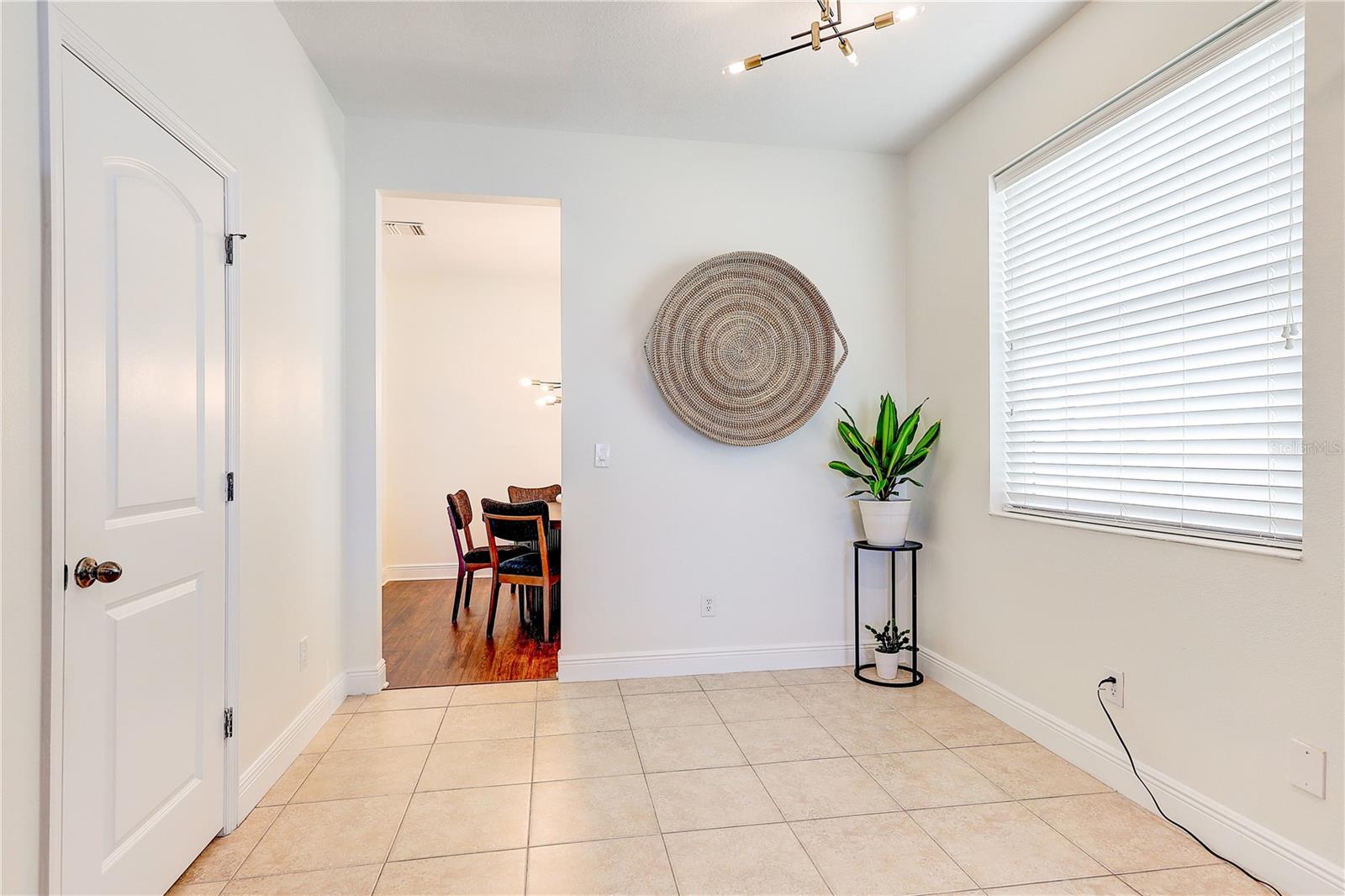 Image 17 of 82 For 2410 Hawks Point Court