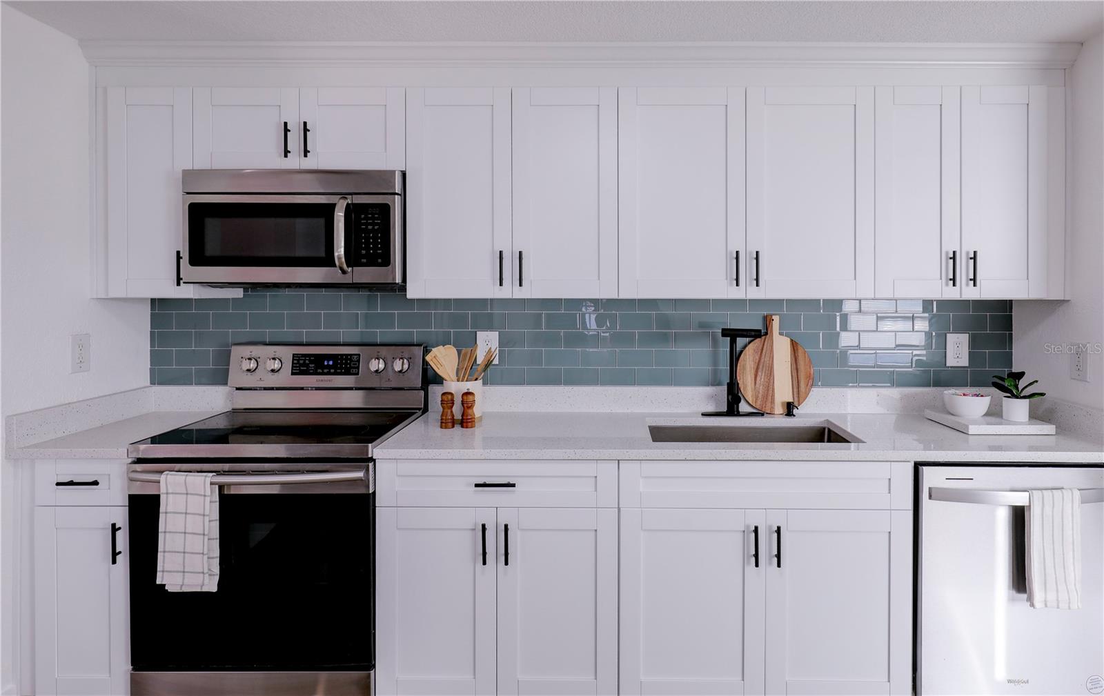 Image 13 of 47 For 9010 Hamilton Avenue