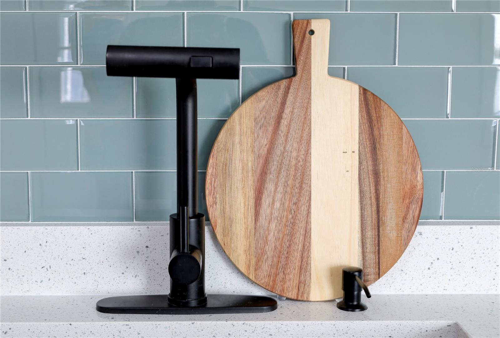 Image 17 of 47 For 9010 Hamilton Avenue