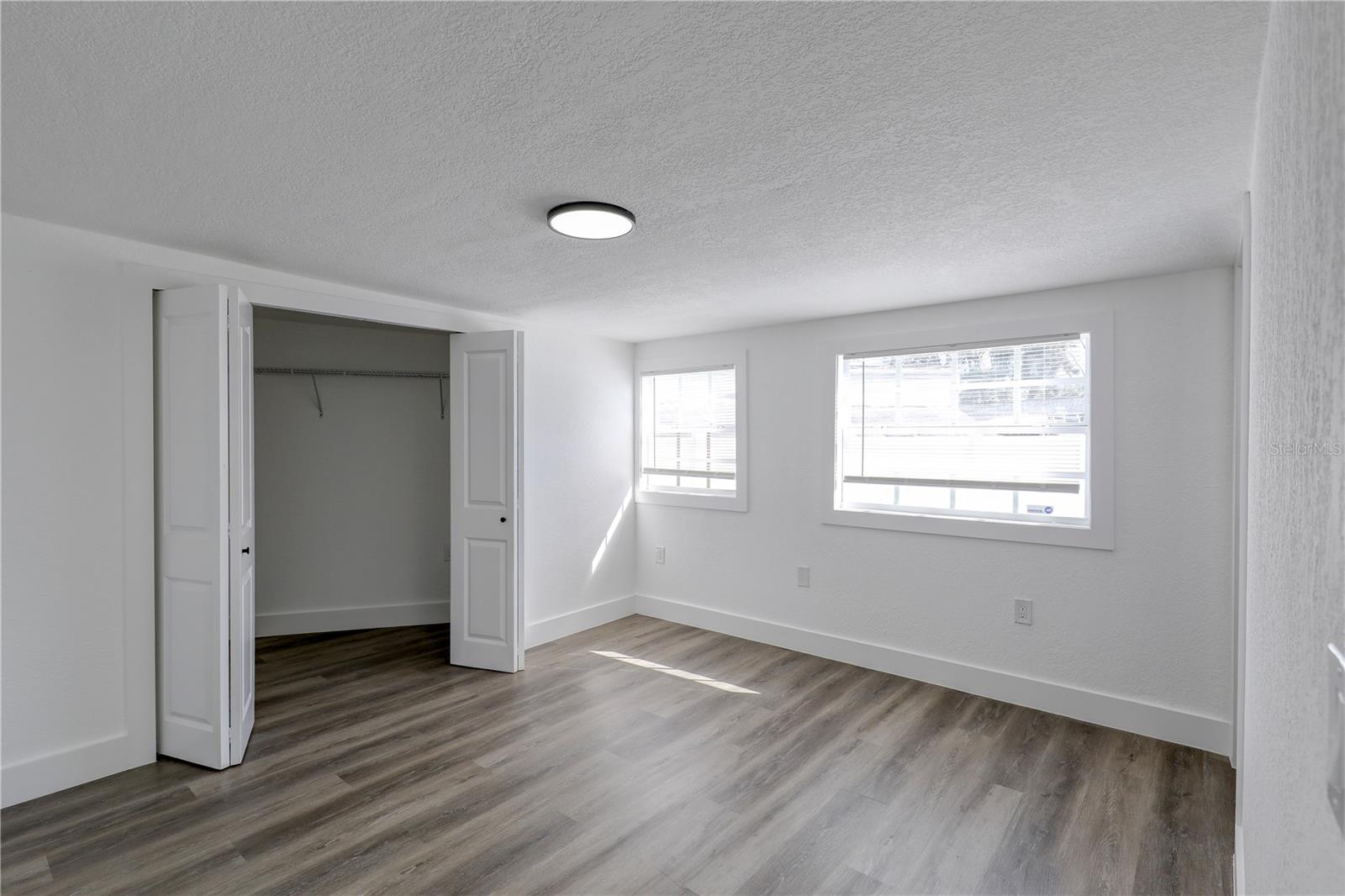 Image 20 of 47 For 9010 Hamilton Avenue