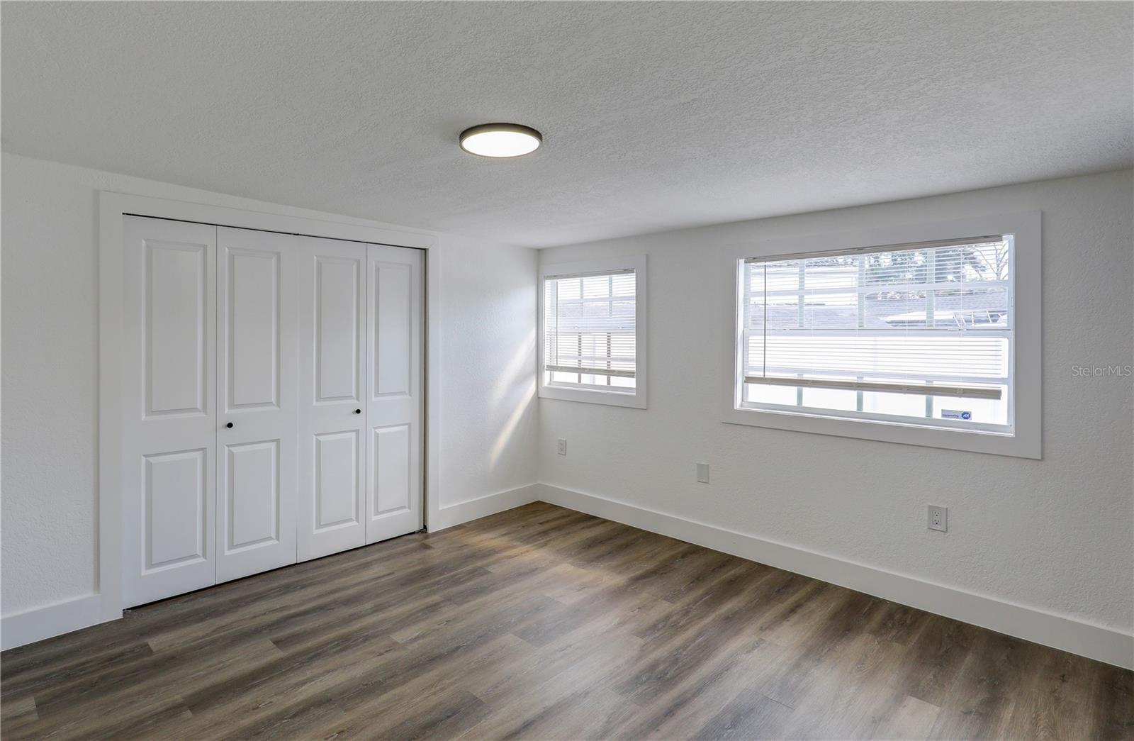 Image 22 of 47 For 9010 Hamilton Avenue