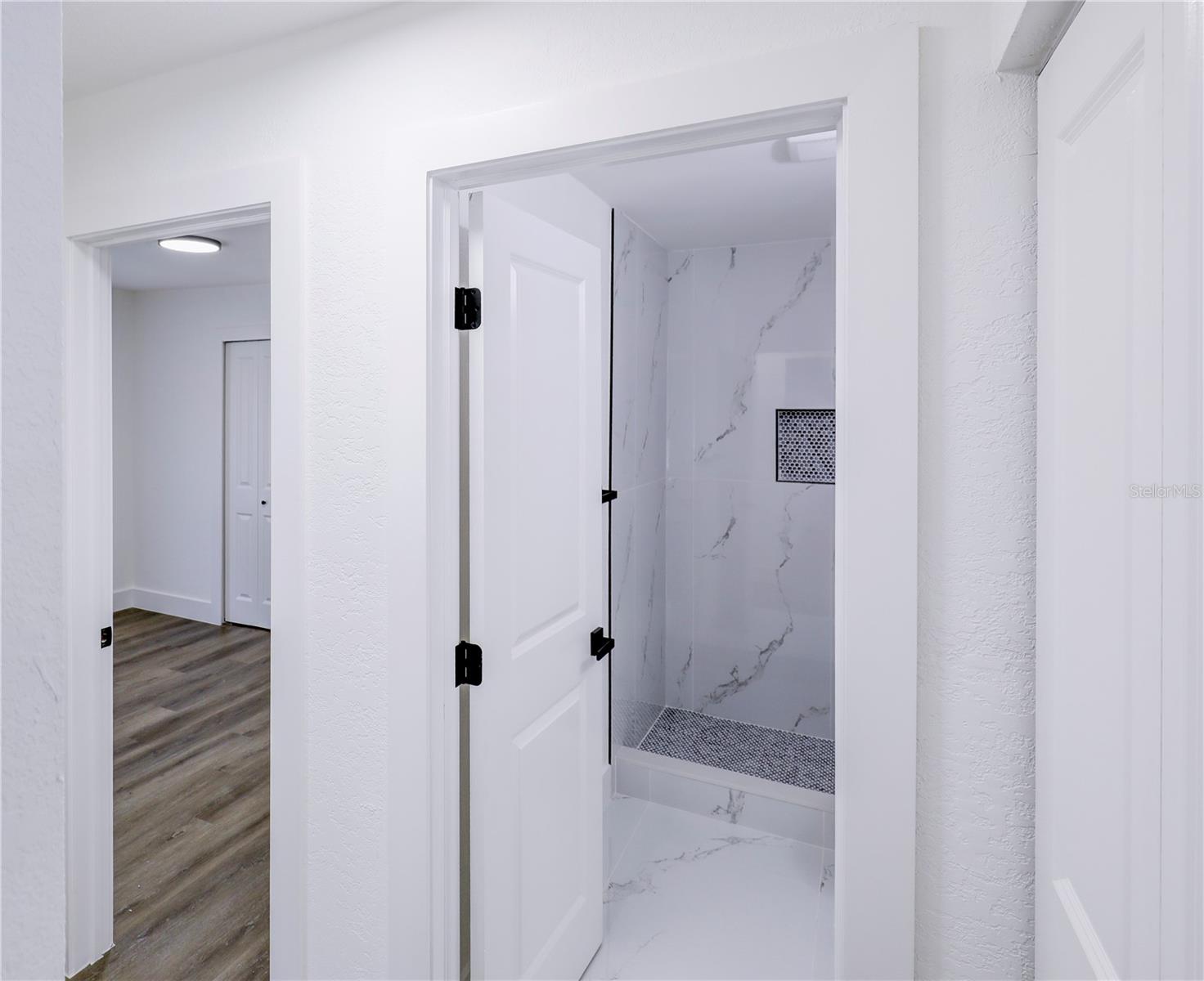 Image 27 of 47 For 9010 Hamilton Avenue