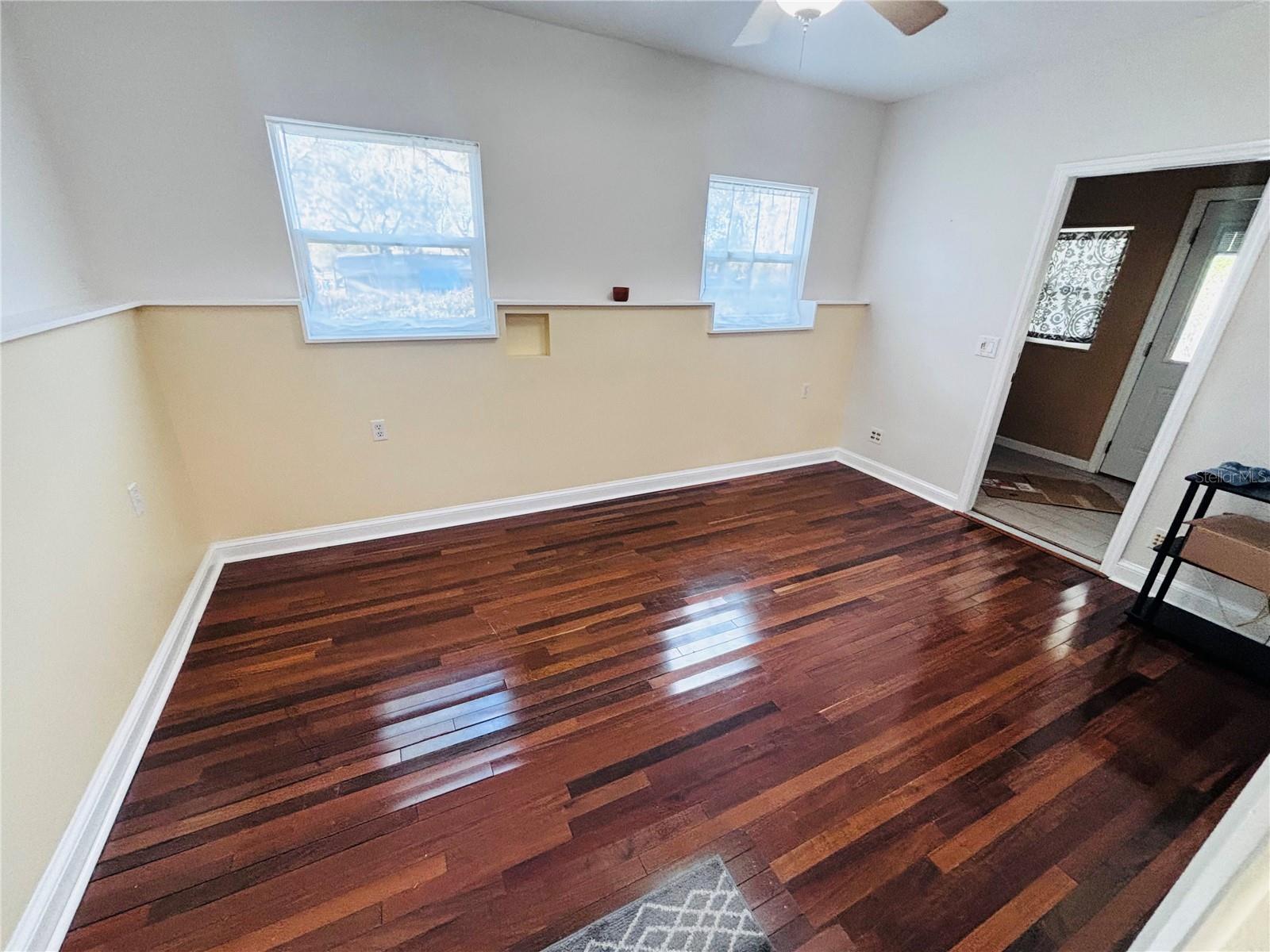 Image 11 of 38 For 34723 Missionary Road