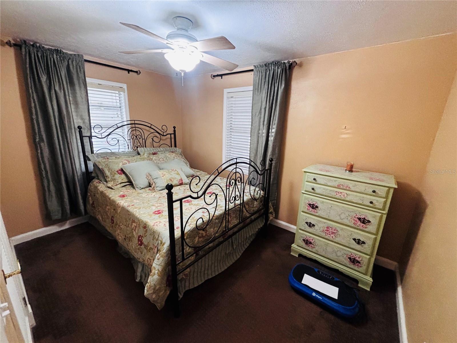 Image 17 of 38 For 34723 Missionary Road