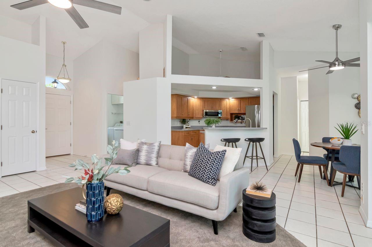 Image 13 of 70 For 835 Christina Circle