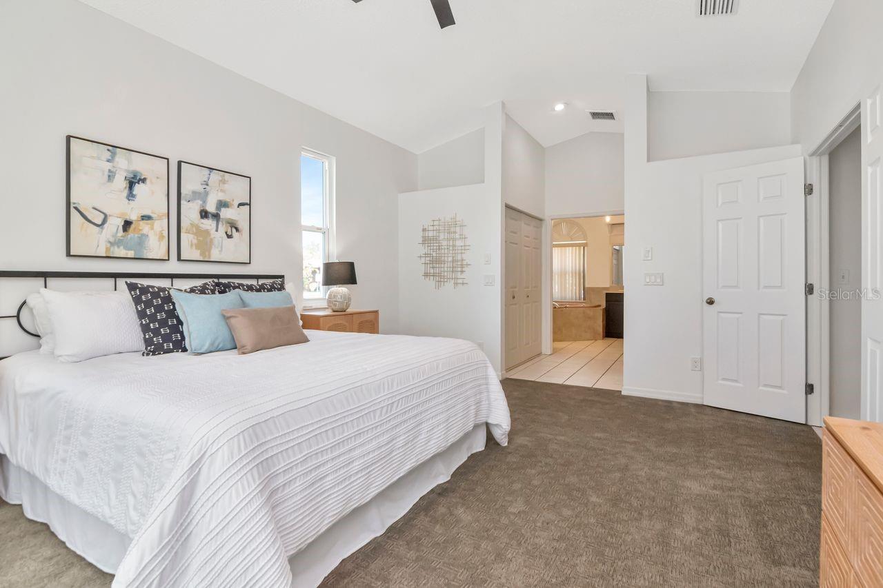 Image 15 of 70 For 835 Christina Circle