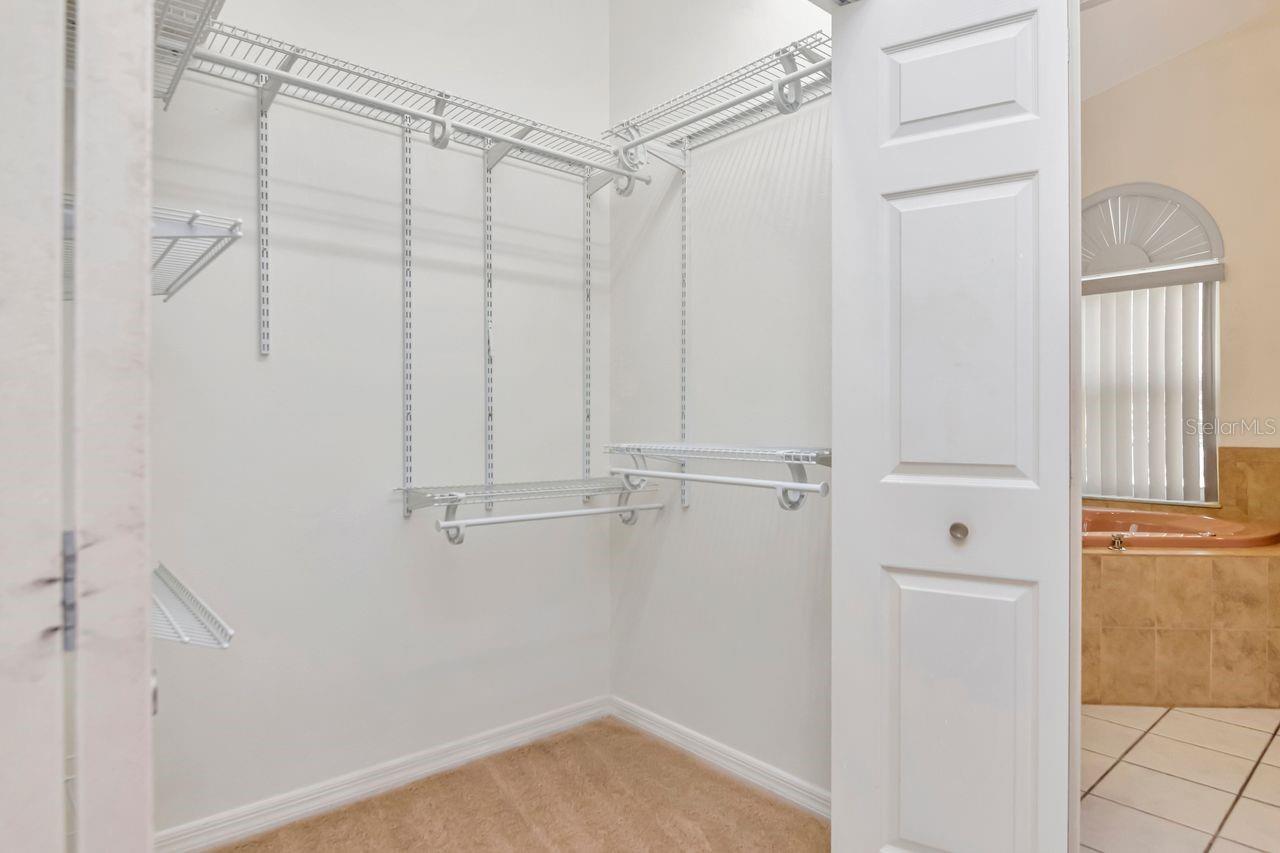 Image 16 of 70 For 835 Christina Circle