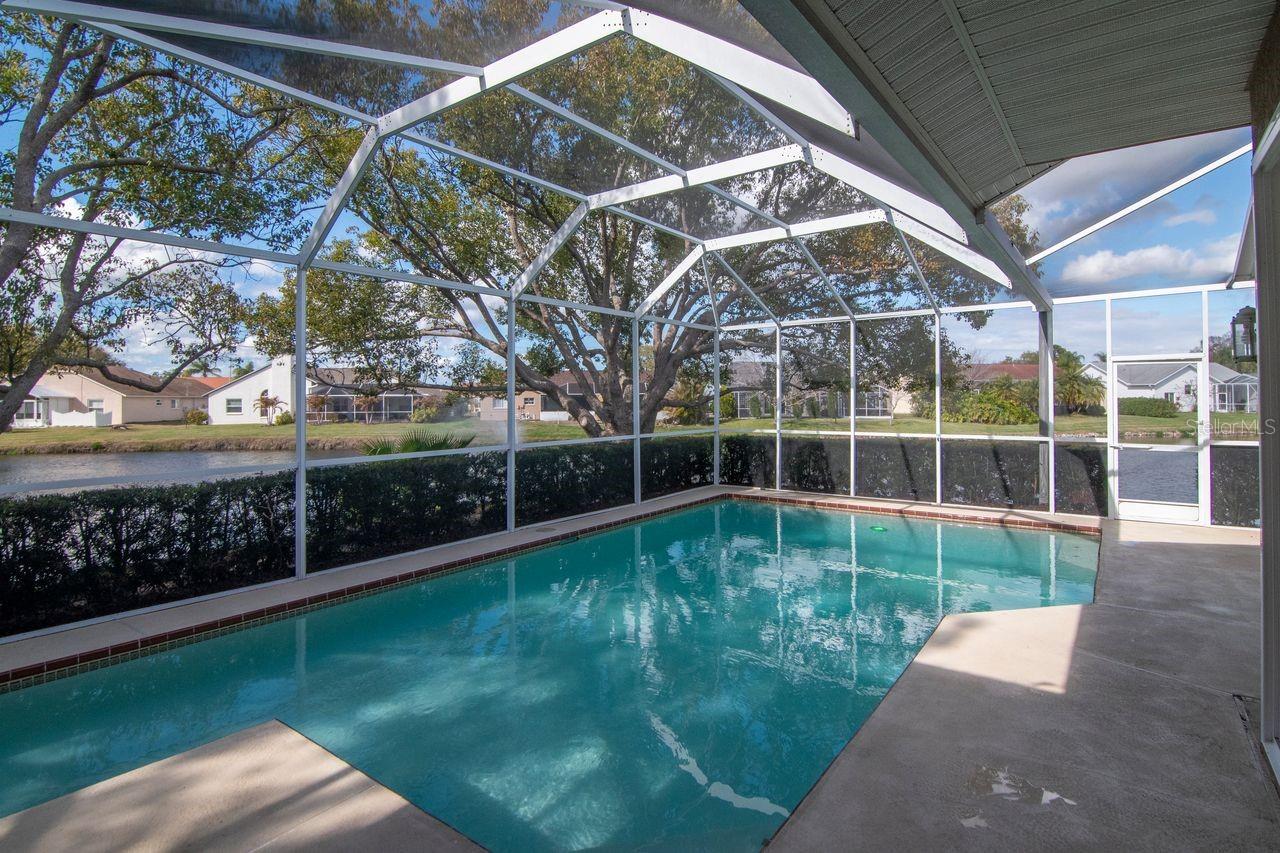 Image 42 of 70 For 835 Christina Circle