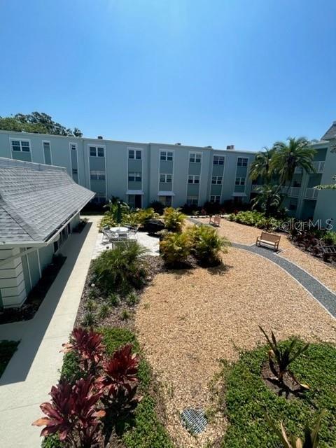 Image 18 of 30 For 1706 Belleair Forest Drive 222