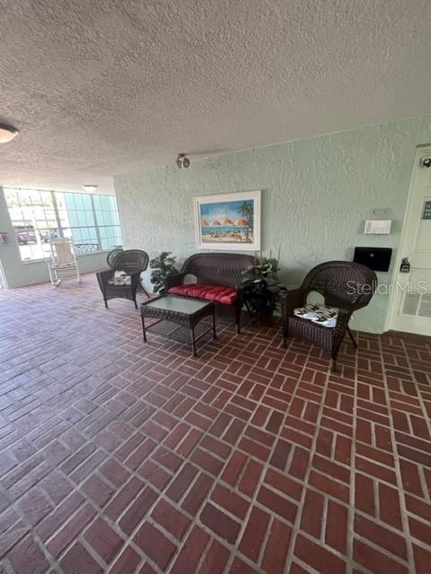 Image 2 of 30 For 1706 Belleair Forest Drive 222