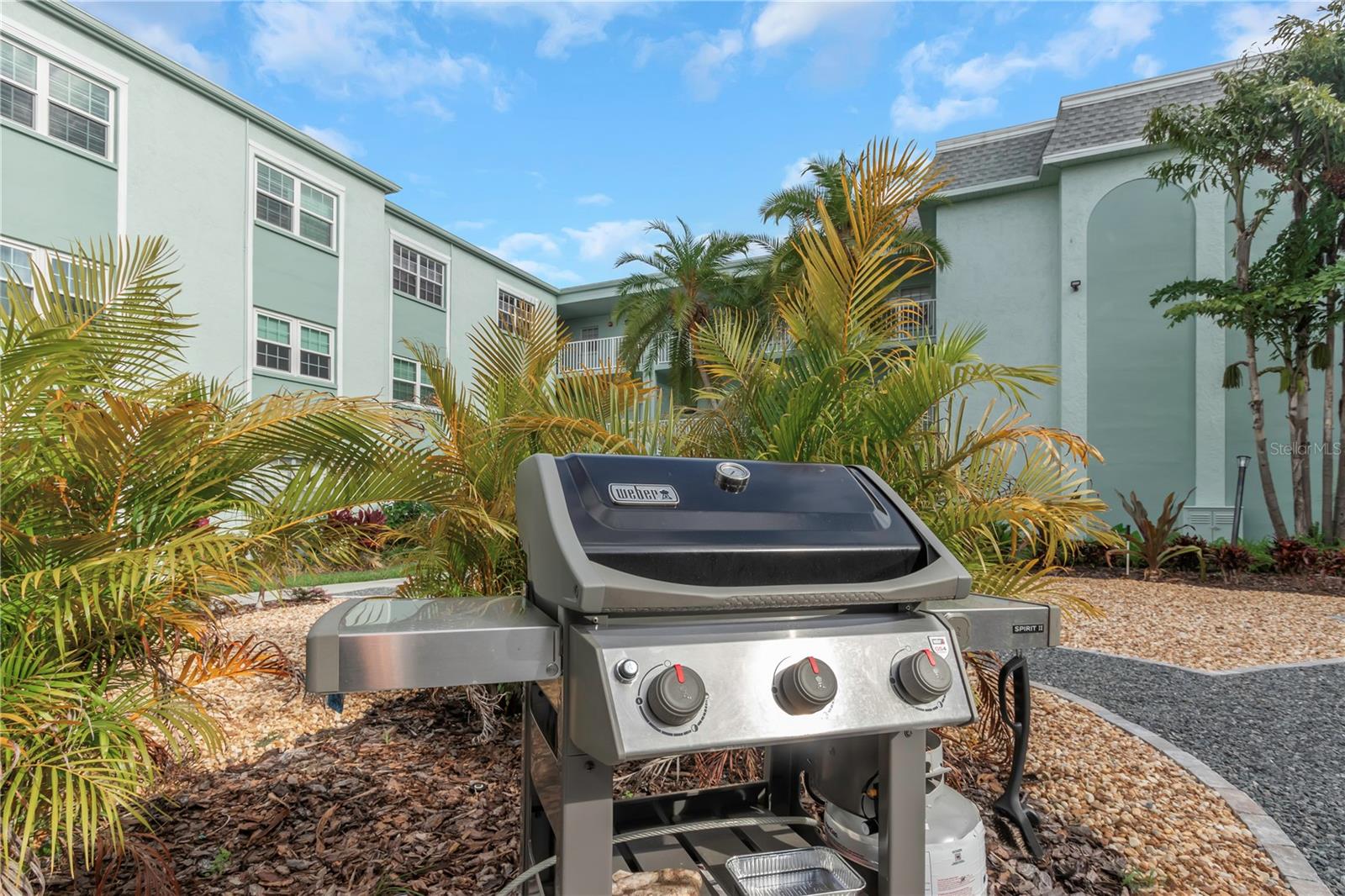 Image 27 of 30 For 1706 Belleair Forest Drive 222