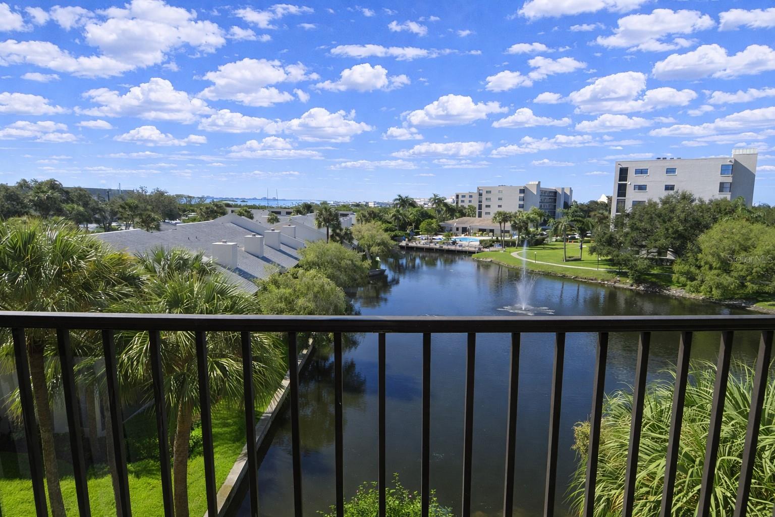 Image 28 of 100 For 1316 Pasadena Avenue S 407