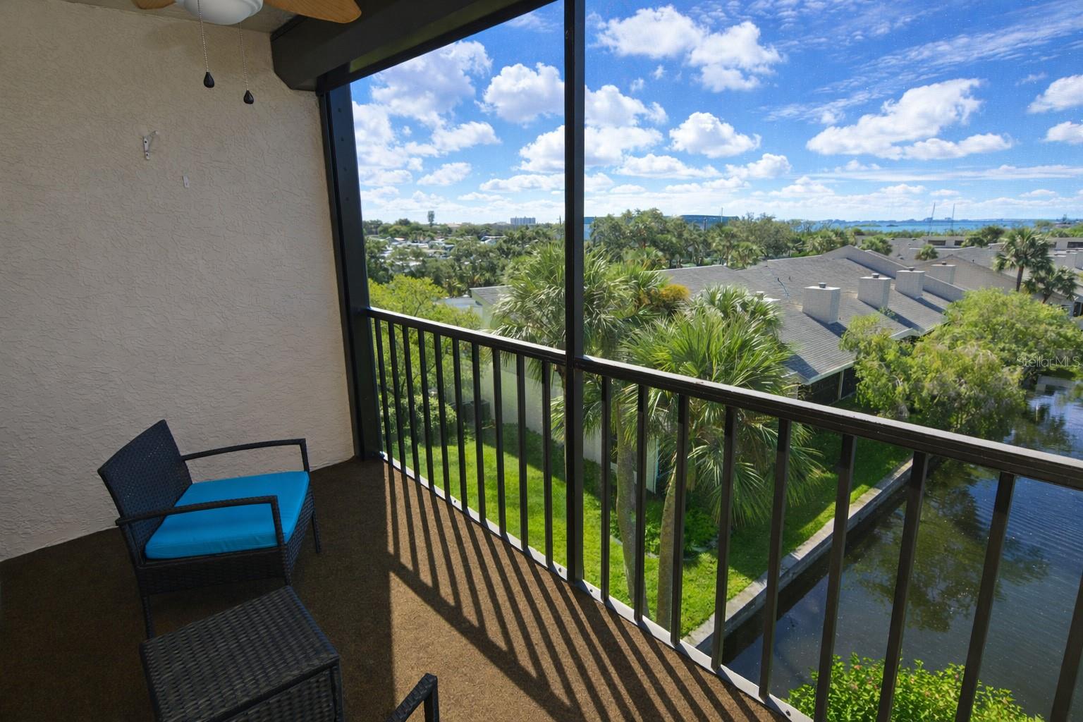 Image 29 of 100 For 1316 Pasadena Avenue S 407