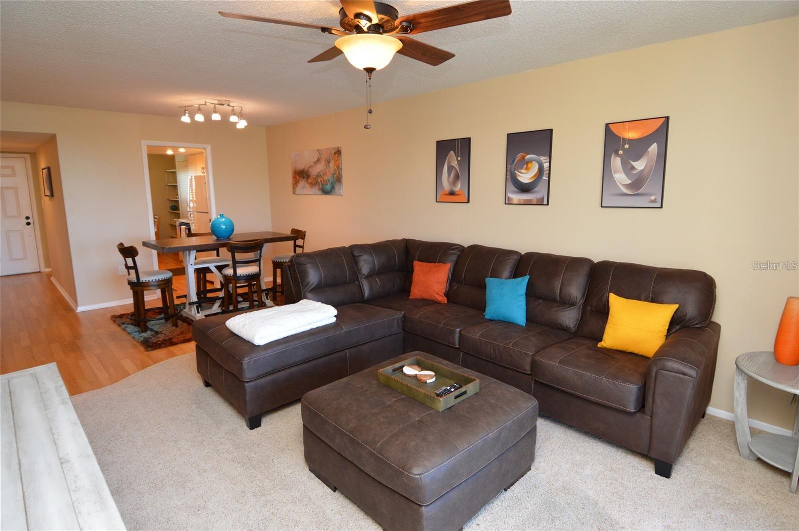 Image 31 of 100 For 1316 Pasadena Avenue S 407