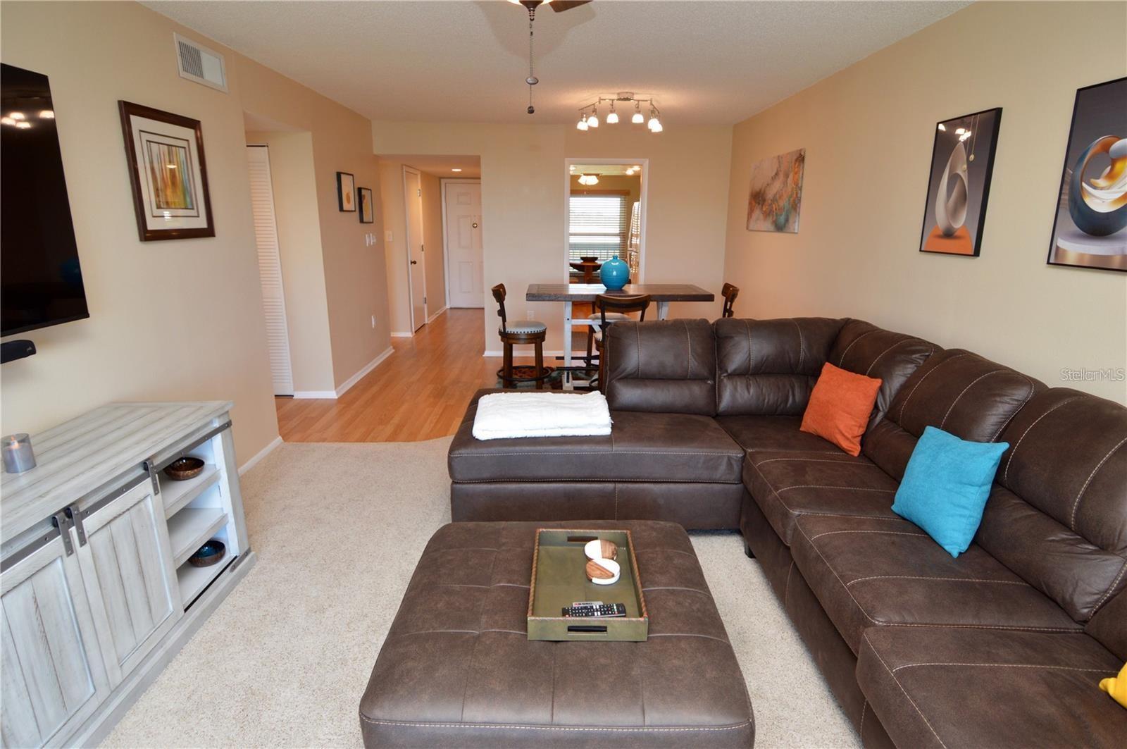 Image 32 of 100 For 1316 Pasadena Avenue S 407