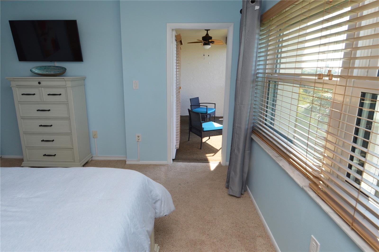 Image 37 of 100 For 1316 Pasadena Avenue S 407