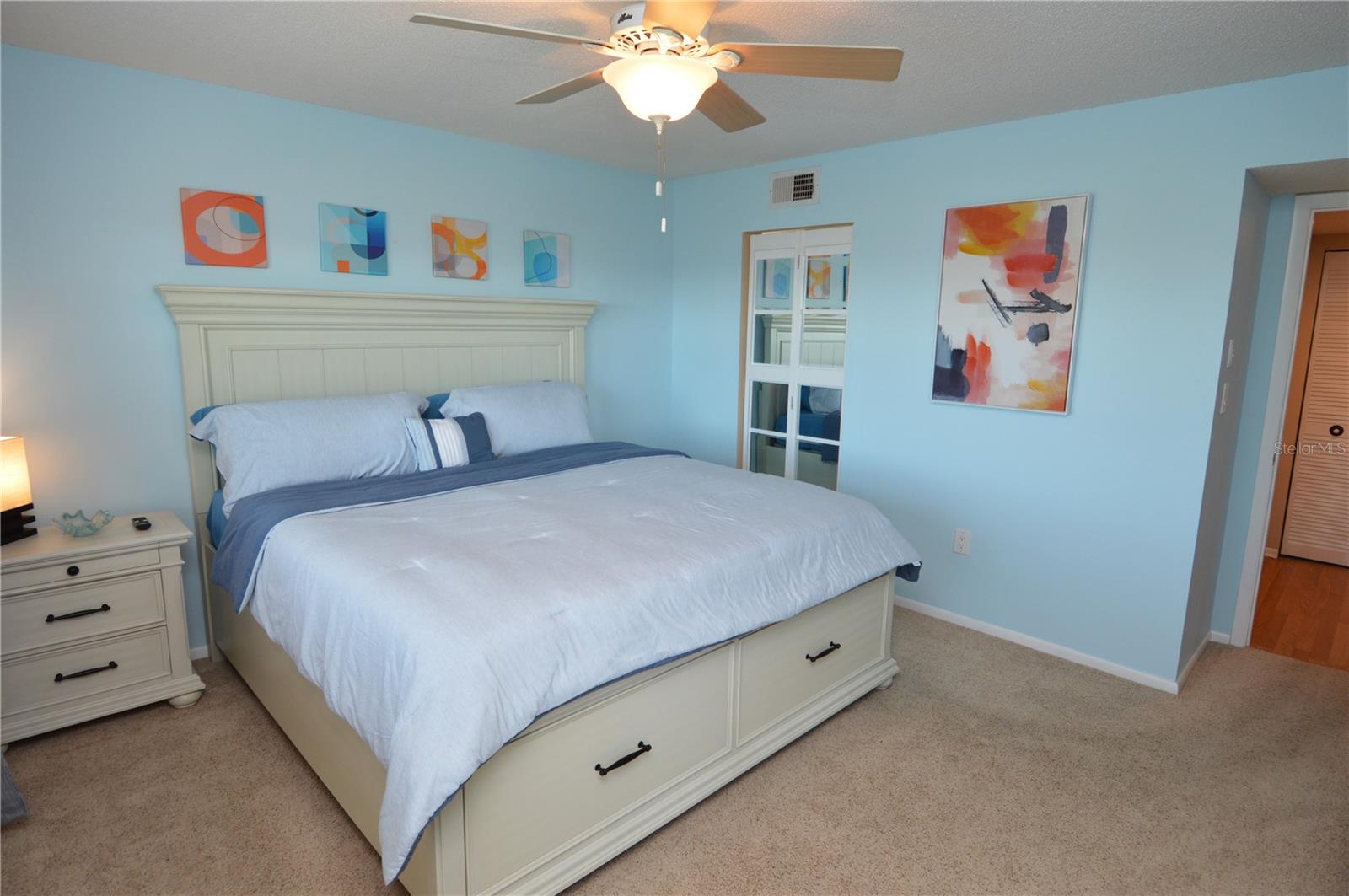 Image 41 of 100 For 1316 Pasadena Avenue S 407