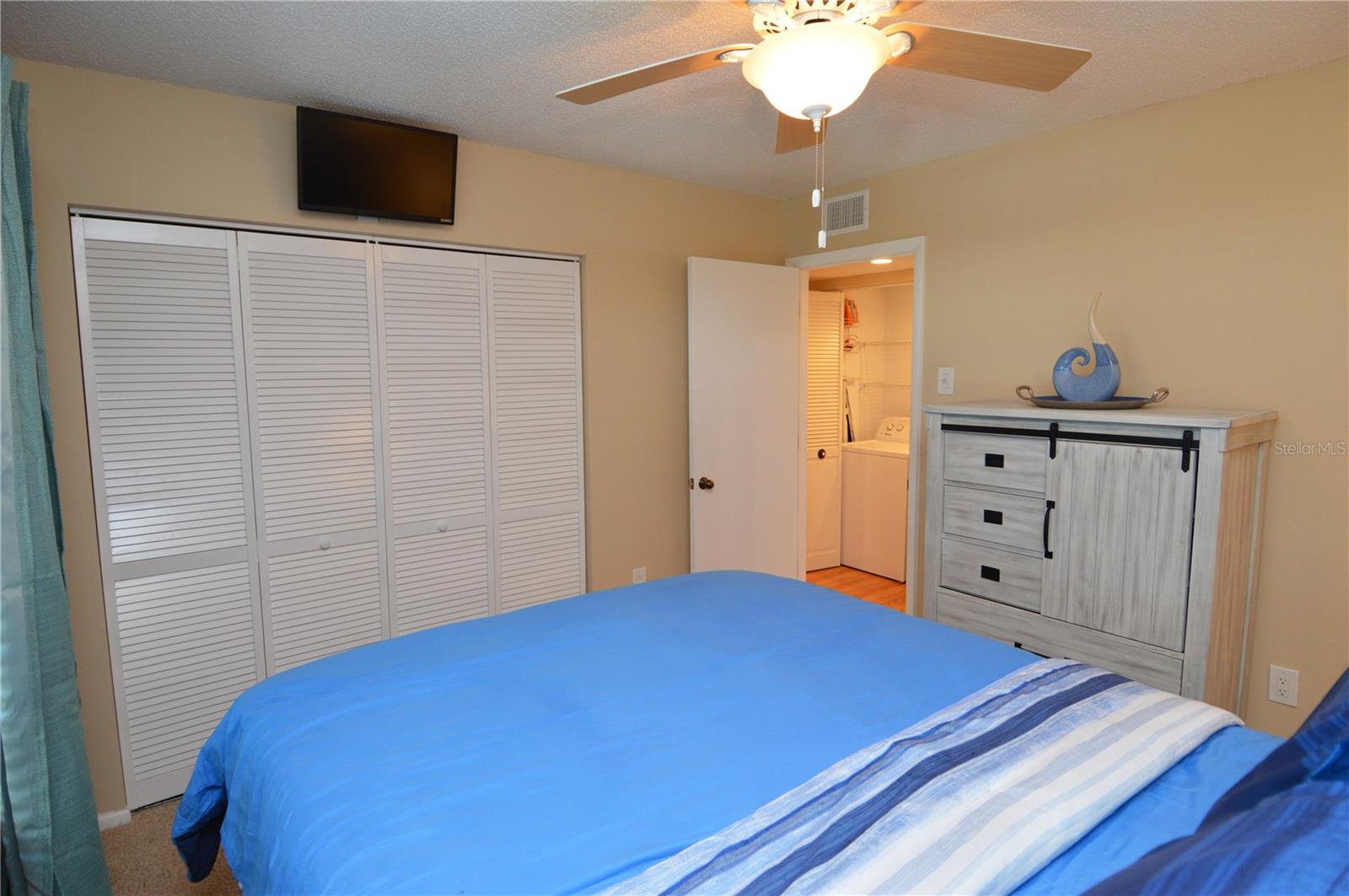 Image 58 of 100 For 1316 Pasadena Avenue S 407