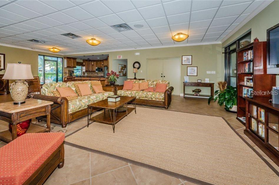 Image 71 of 100 For 1316 Pasadena Avenue S 407