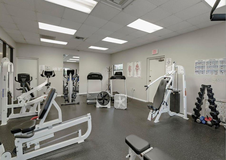 Image 77 of 100 For 1316 Pasadena Avenue S 407