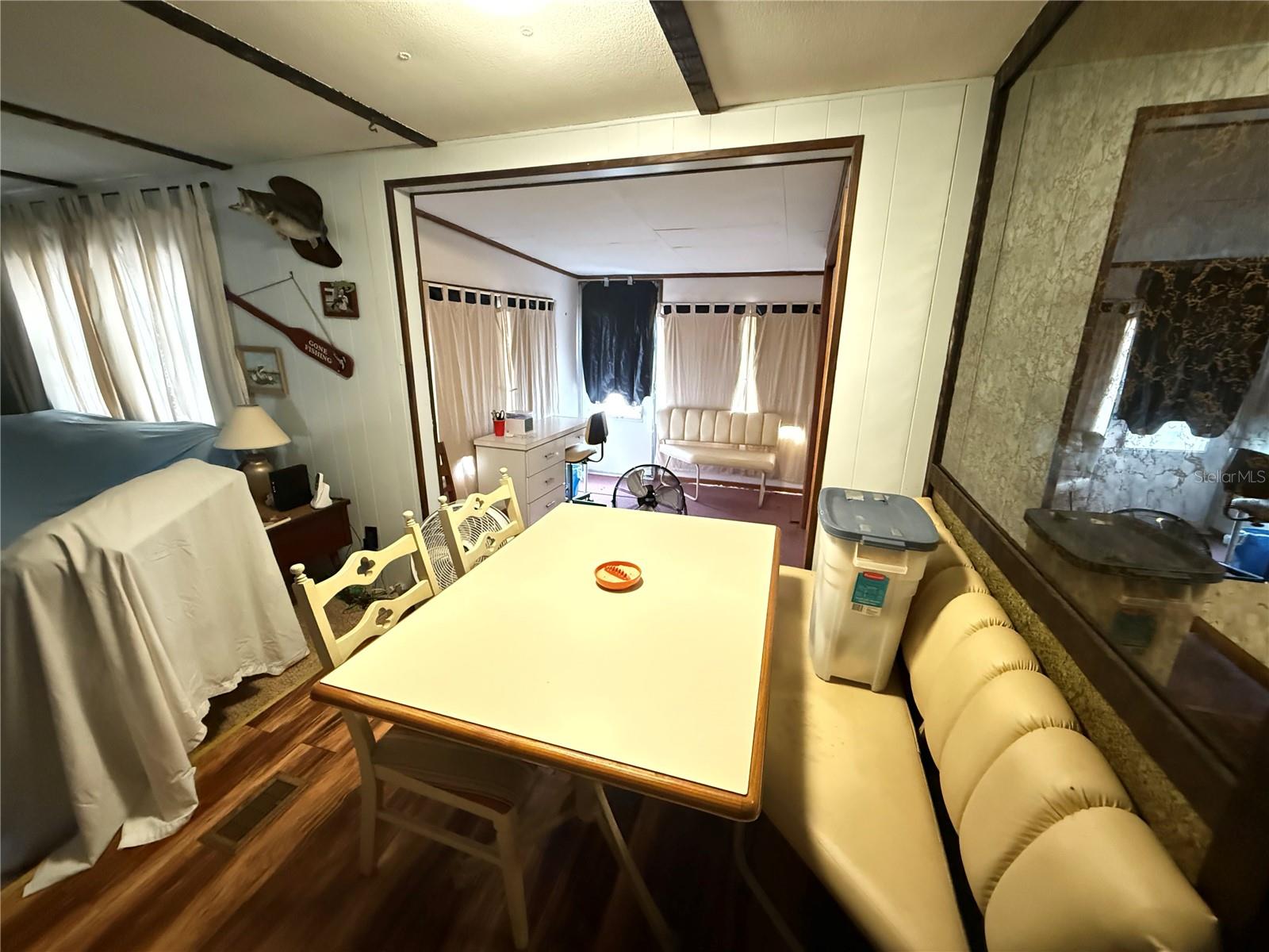 Image 6 of 21 For 69 Rosalie Oaks Boulevard