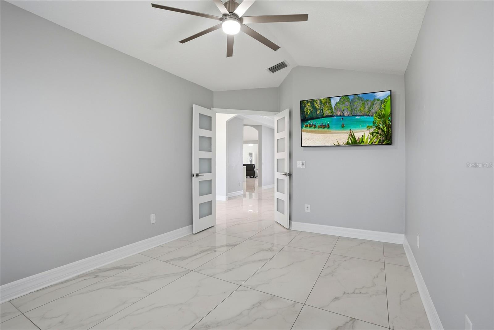 Image 12 of 60 For 11850 7th Street E