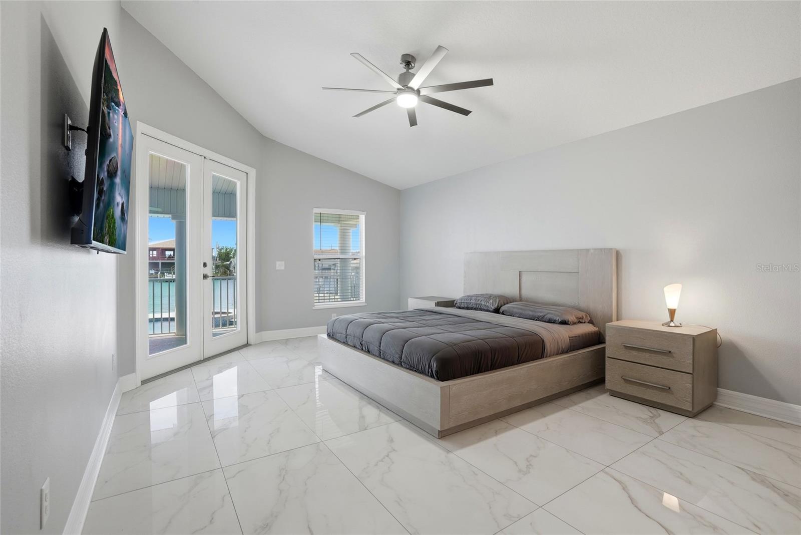 Image 16 of 60 For 11850 7th Street E