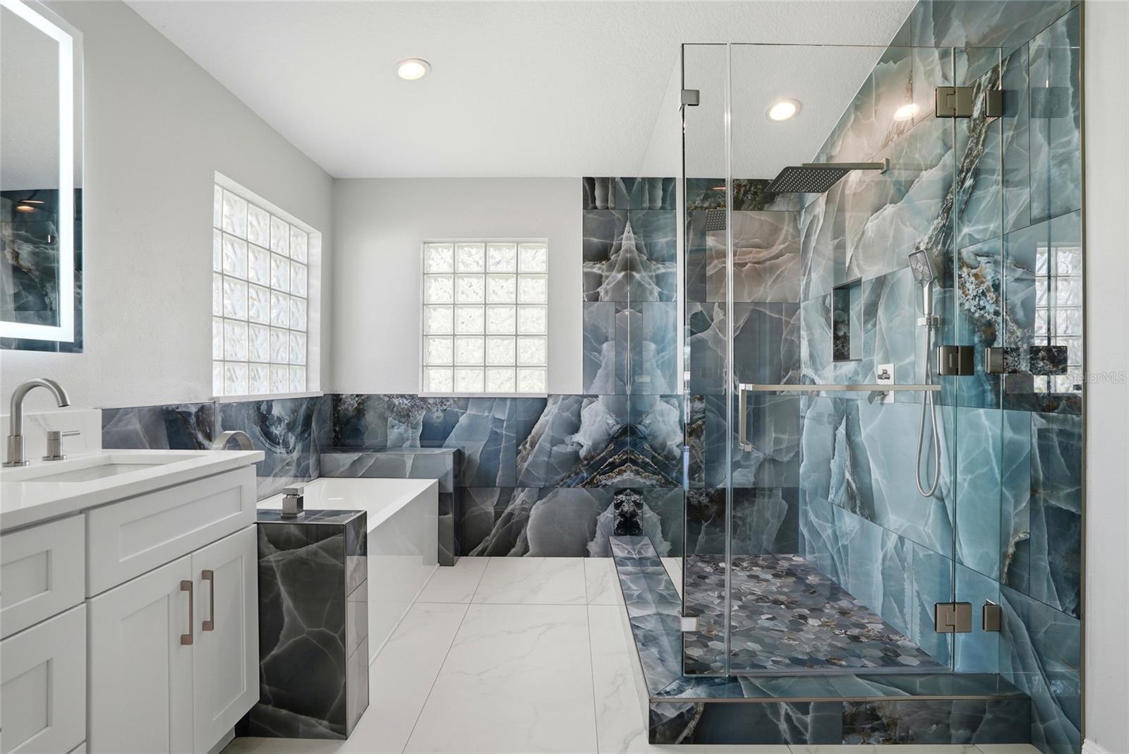 Image 20 of 60 For 11850 7th Street E