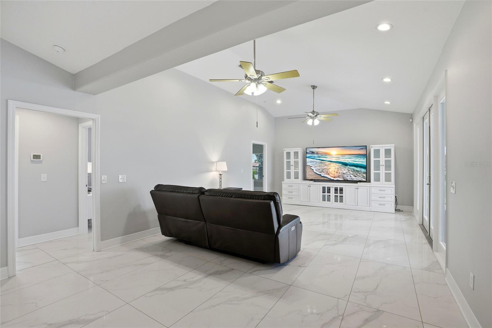 Image 28 of 60 For 11850 7th Street E