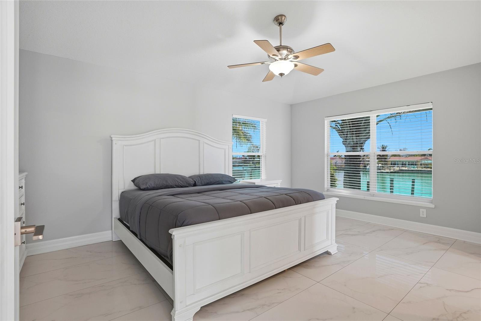 Image 31 of 60 For 11850 7th Street E