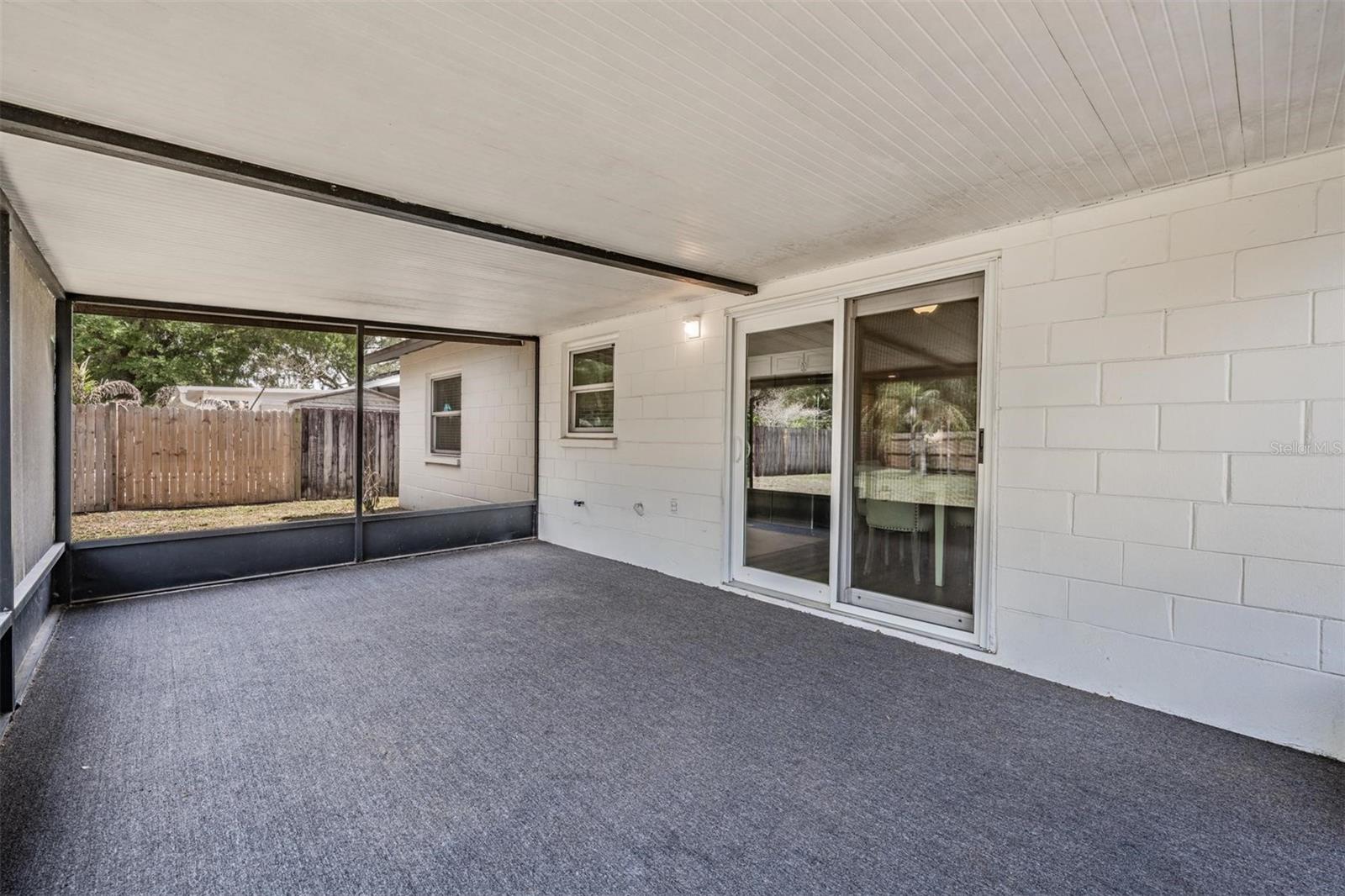 Listing photo id 20 for 13929 Pathfinder Drive