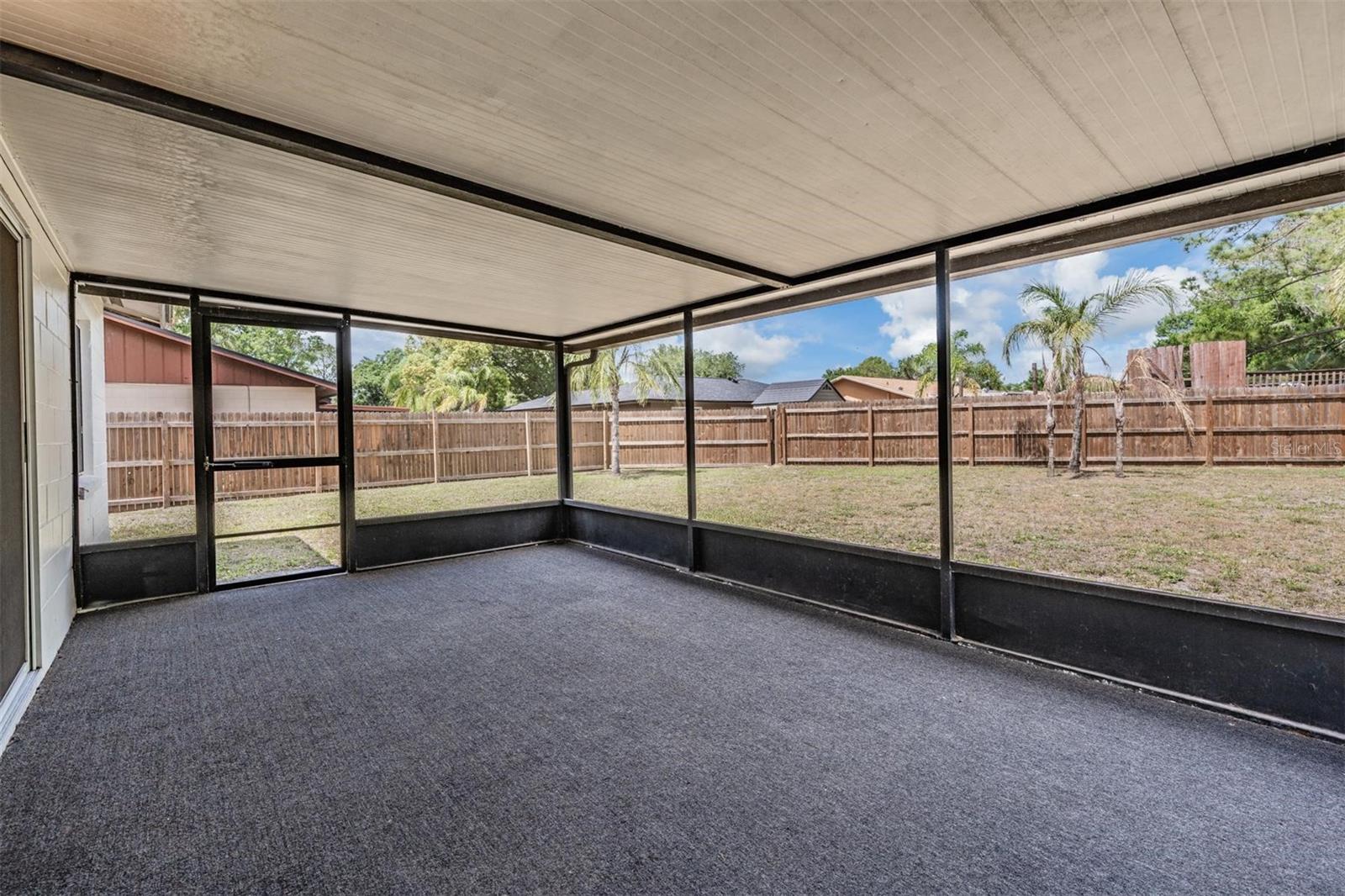 Listing photo id 21 for 13929 Pathfinder Drive