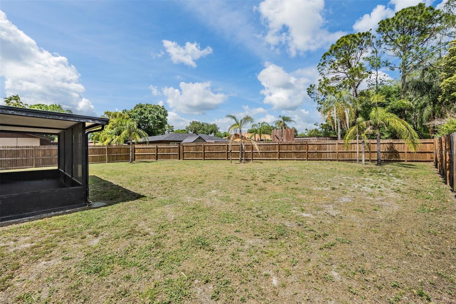 Listing photo id 24 for 13929 Pathfinder Drive