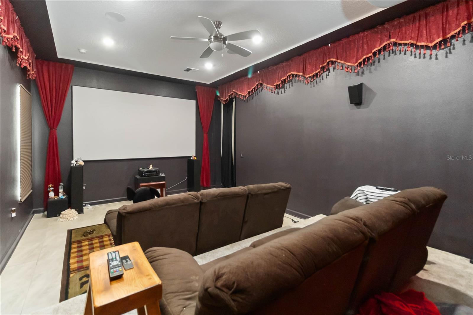 Listing photo id 19 for 5157 Kingwell Circle