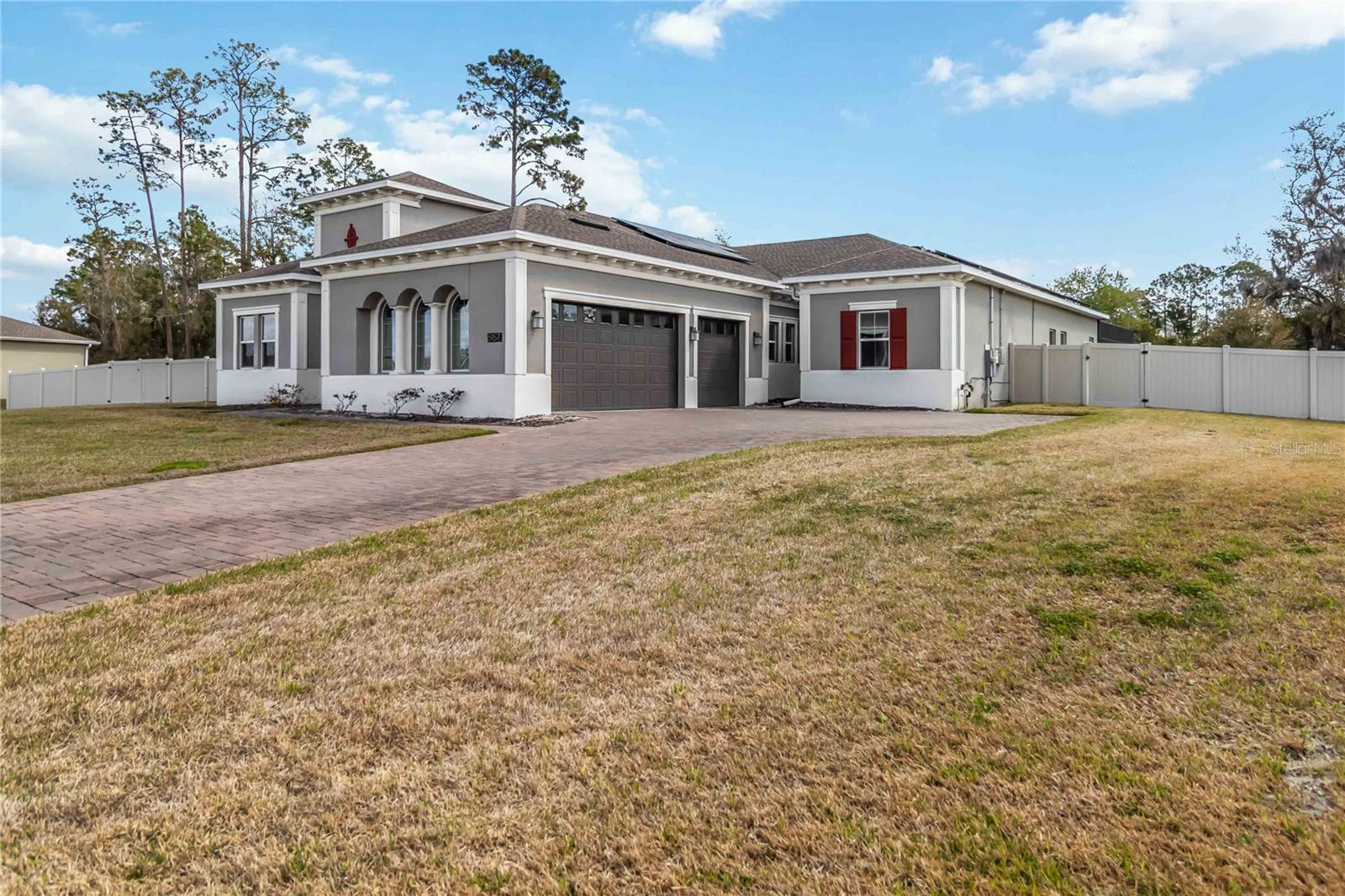 Listing photo id 1 for 5157 Kingwell Circle