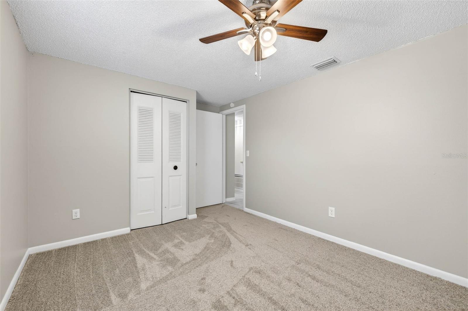 Image 14 of 35 For 2206 Selkirk Street