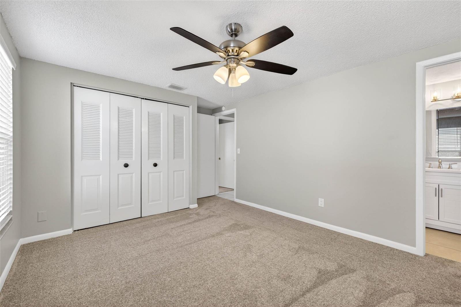 Image 17 of 35 For 2206 Selkirk Street