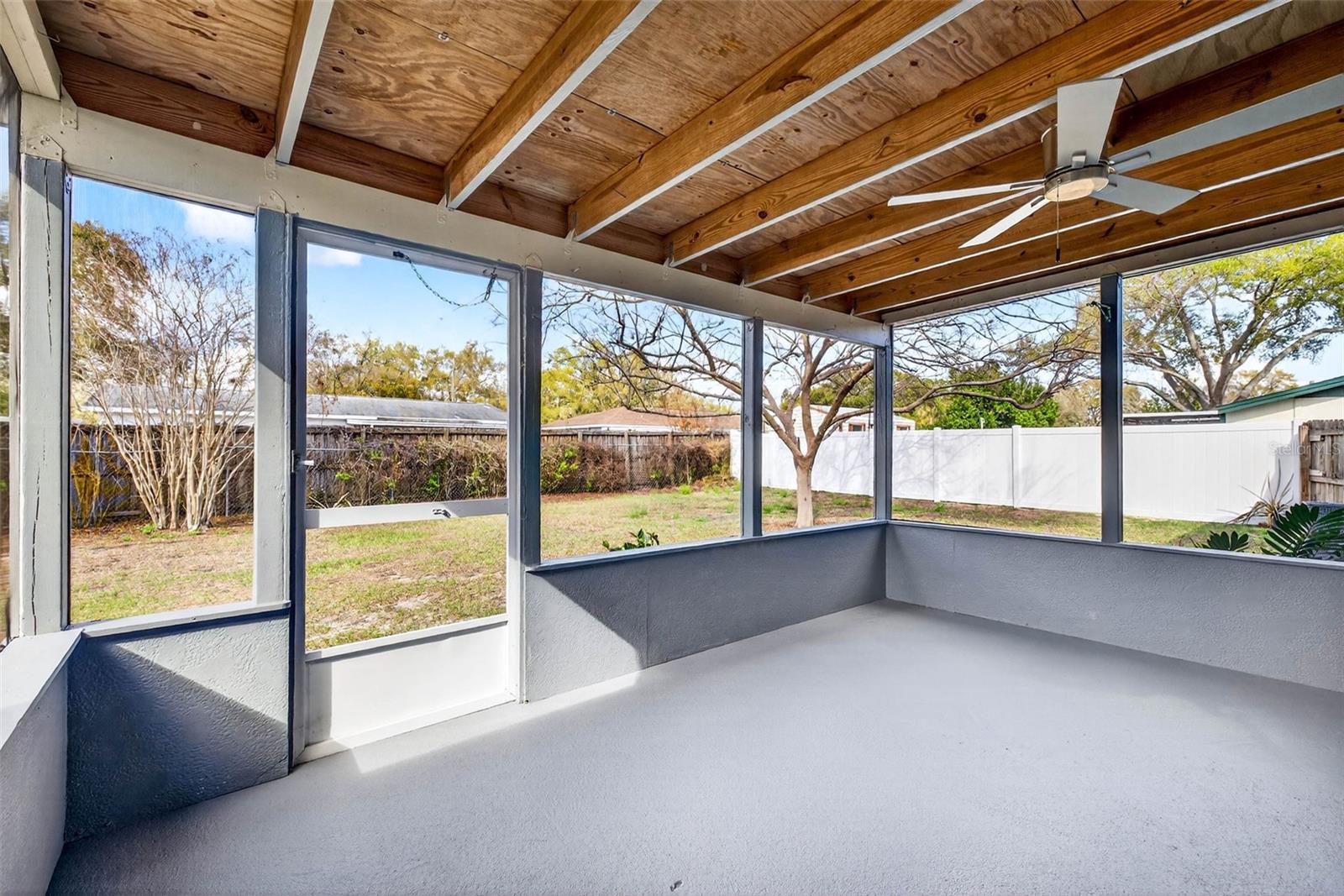 Image 22 of 35 For 2206 Selkirk Street