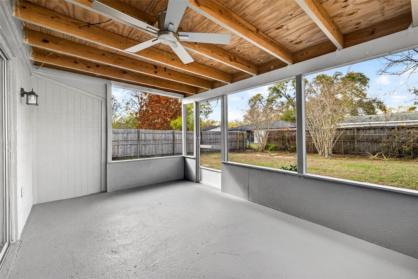 Image 23 of 35 For 2206 Selkirk Street