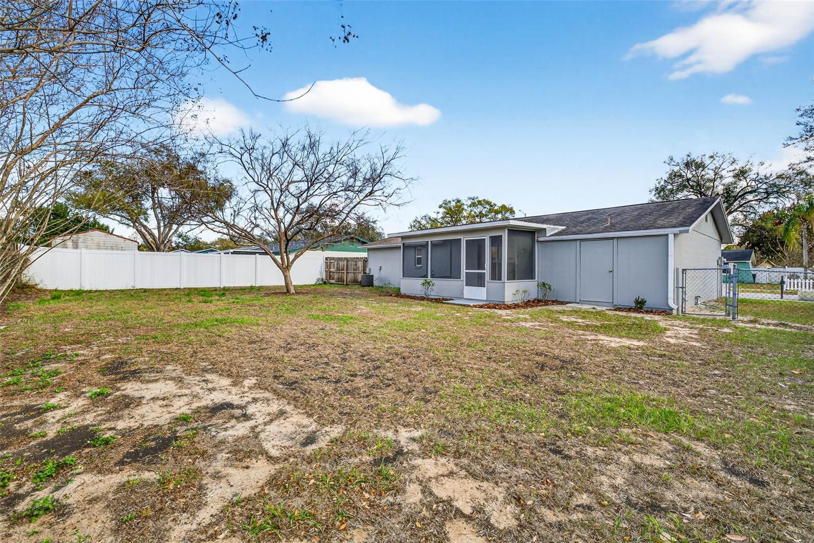 Image 27 of 35 For 2206 Selkirk Street