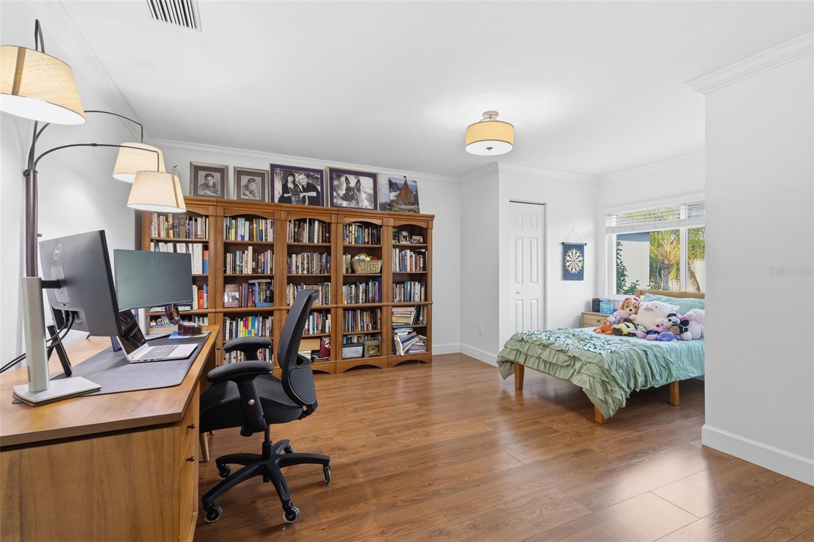 Image 17 of 51 For 19408 Sandy Springs Circle