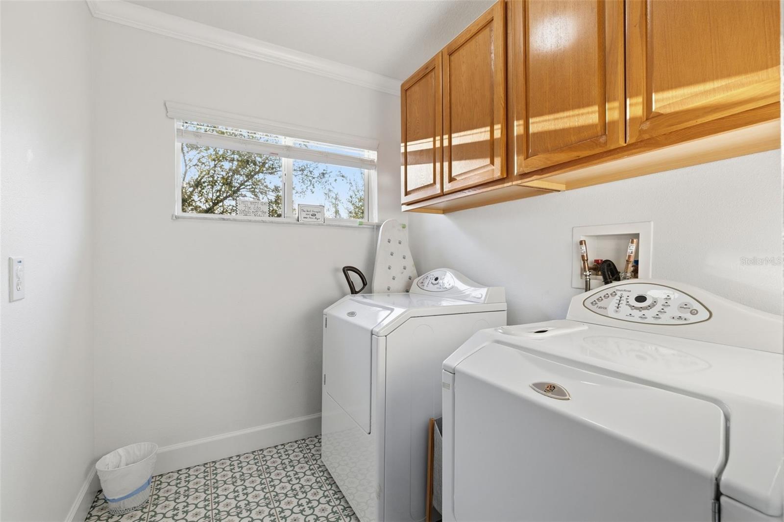 Image 21 of 51 For 19408 Sandy Springs Circle